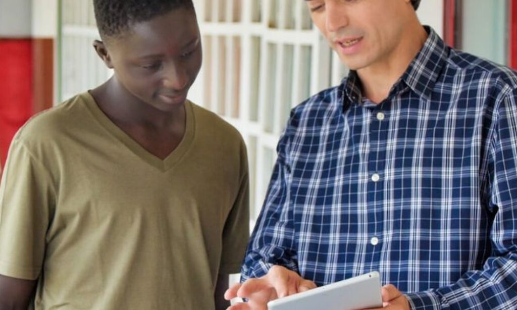 Máster Profesional, Especializado, Certificado y Acreditado del CIFV: Orientación Laboral desde el Ámbito de la Intervención Social – Centro Internacional de Formación Virtual. Con descuentos del 20% para Colegiadas/os de Copyscyl. Plazas limitadas. (Fecha: acceso inmediato una vez realizada la matrícula)